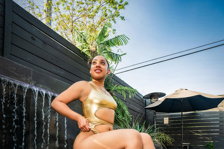 Briblixks net worth infographic showing TikTok star earnings from social media and brand partnerships in 2025