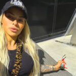 Nara Ford net worth Instagram influencer and former Air Force veteran posing for fitness modeling photo