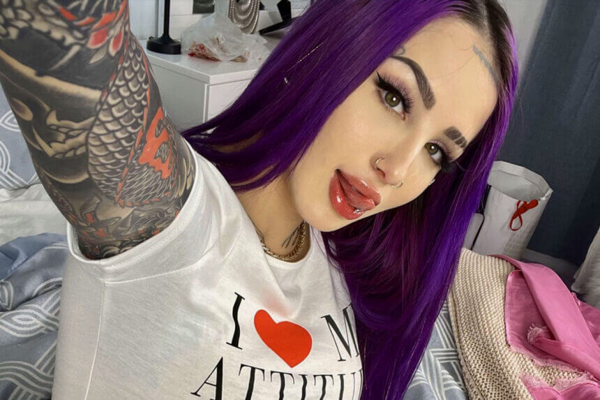 Valerica Steele net worth breakdown showing Instagram earnings and social media income sources 2025