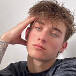 Dakota Lewis net worth 2025 social media influencer earnings from Instagram and TikTok brand partnerships