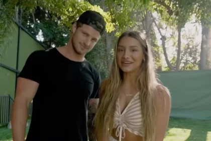 Pedro Pertile net worth 2025 Brazilian fitness influencer with girlfriend Mariana Morais smiling outdoors