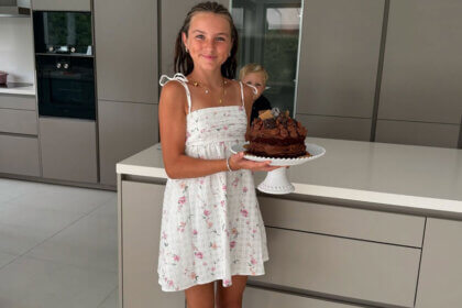 Family Fizz net worth breakdown showing YouTube earnings and revenue streams from their channel with 2.8 million subscribers