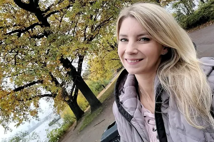 Katerina Hartlova Net Worth - Czech model and actress with estimated wealth between $560K and $1.3M in 2025