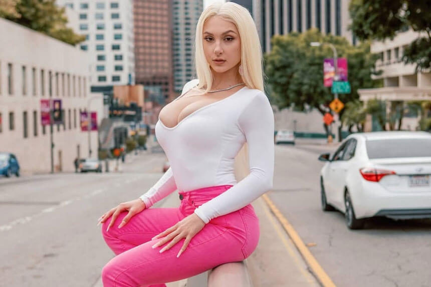 Skylar Vox net worth growth from 2019 to 2025 showing income sources