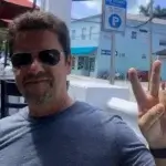 Brent Mason net worth featured image showing the successful Nashville session guitarist