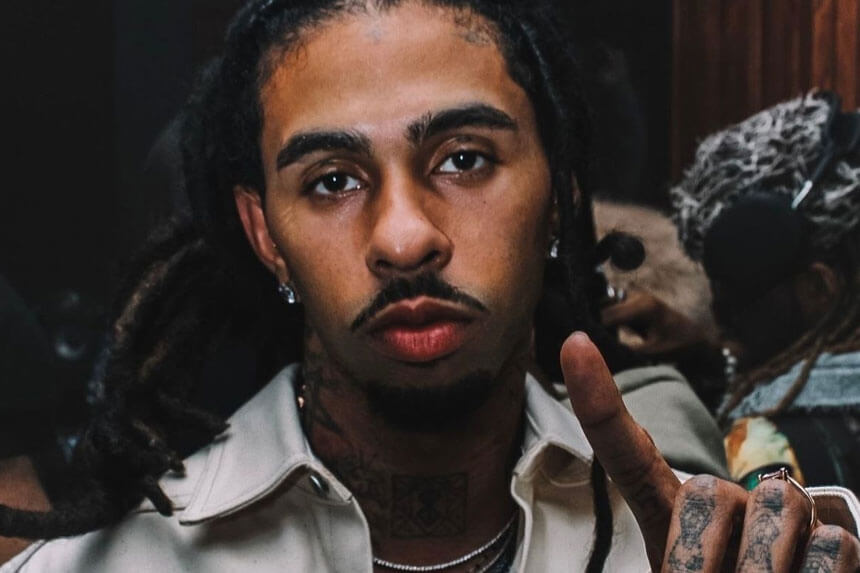 Robb Banks net worth 2025 Florida rapper performing at concert